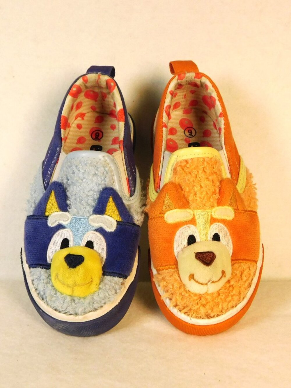 Ground-Up Bluey & Bingo Kids Toddler Size 9 Fuzzy Fleece Slip-On Sneakers